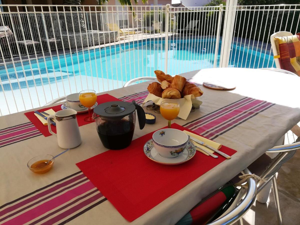 Bed and Breakfast Les Cigalous Restinclieres Экстерьер фото