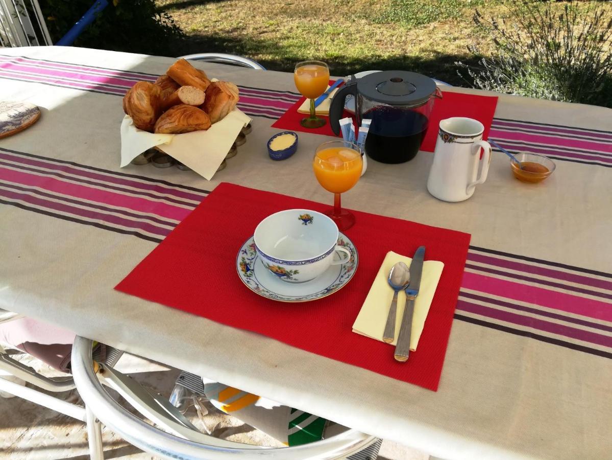 Bed and Breakfast Les Cigalous Restinclieres Экстерьер фото